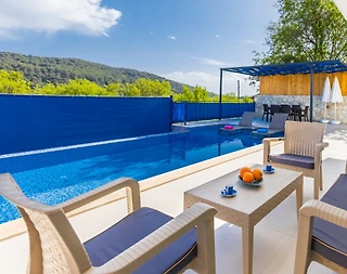 Kaş Sarıbelen'de Çift Jakuzili, Özel Havuzlu, Modern Villa - 2