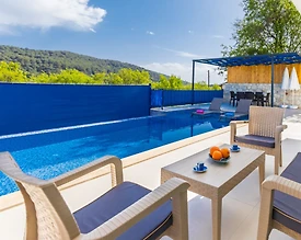 Kaş Sarıbelen'de Çift Jakuzili, Özel Havuzlu, Modern Villa - 2