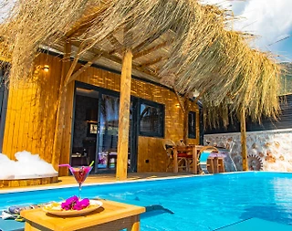 Kaş İslamlar'da Doğa Manzaralı, Özel Havuzlu, 2 Kişilik, Tiny House - 4