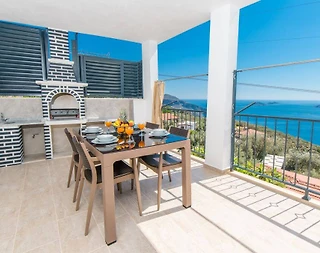 Kalkan Kördere'de Enfes Deniz Manzaralı, Serinleme Havuzlu, Lüks Suit - 5