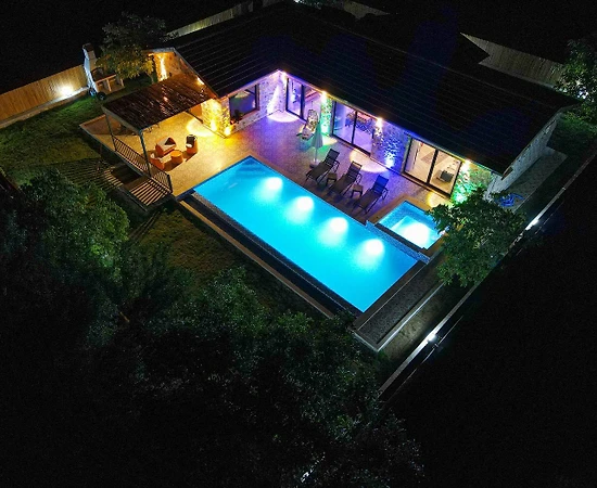 Kaş Sarıbelen'de Doğa İçerisinde, Özel Havuzlu, Korunaklı Villa - 1