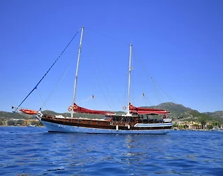 Muğla Fethiye'de Geniş Kapasiteye ve Hacime Sahip Olan, Konforlu Gulet - 1