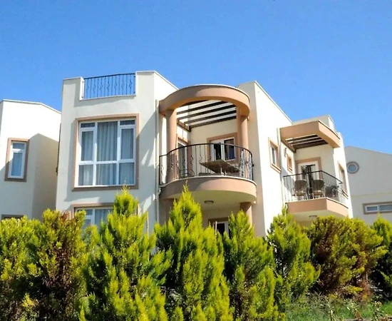 Didim Akbük'te Özel Plajlı Tesiste, Ailelere Uygun, Yazlık Ev - 1