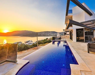 Kaş Kalkan'da Şahane Deniz Manzaralı, Özel Havuzlu, Şık Villa - 3