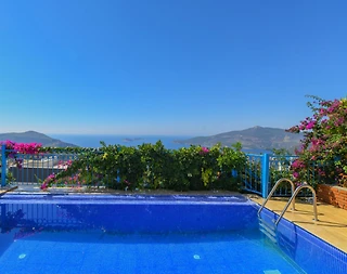 Kalkan Bezirgan'da Doğa Manzaralı, Sonsuzluk Havuzlu, 6 Kişilik Villa - 4
