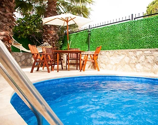 Muğla Datça'da Merkezi Konumda, Özel Havuzlu, Konforlu Villa - 3