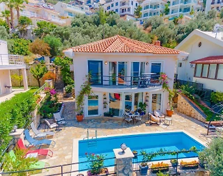Kaş Kalkan'da Enfes Deniz Manzaralı, Özel Havuzlu, Kiralık Villa - 1