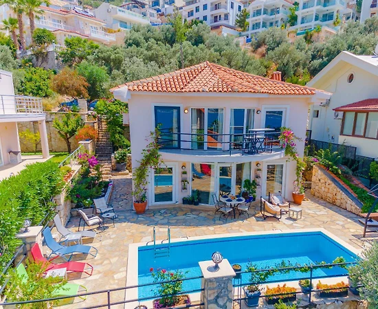Kaş Kalkan'da Enfes Deniz Manzaralı, Özel Havuzlu, Kiralık Villa - 1