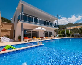 Kaş Kalkan'da Panoramik Deniz Manzaralı, Özel Havuzlu, Konforlu Villa - 2
