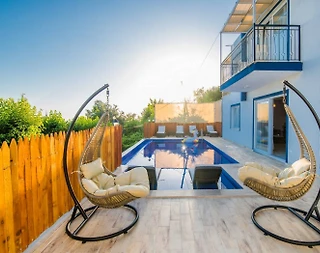 Kaş Üzümlü'de Geniş Ailelere Uygun, Özel Havuzlu, Tatil Villası - 5