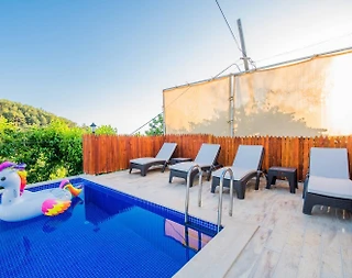 Kaş Üzümlü'de Geniş Ailelere Uygun, Özel Havuzlu, Tatil Villası - 3