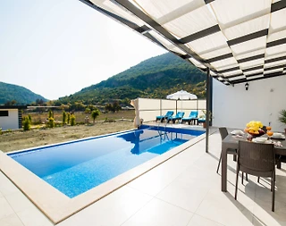 Kaş Sarıbelen'de Doğa İçerisinde, Özel Havuzlu, Kiralık Villa - 5