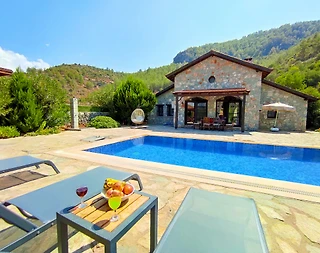 Fethiye Kayaköy'de Doğanın İçerisinde, Özel Havuzlu, Kiralık Taş Villa - 2