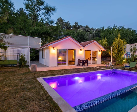 Kaş İslamlar’da Doğayla İç İçe, Özel Havuzlu, Lüks Balayı Villası - 1