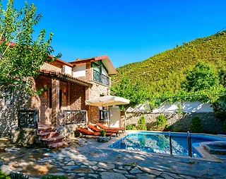 Fethiye Kayaköy'de Tarihi Rum Evleri Manzaralı, Bahçeli Villa - 3