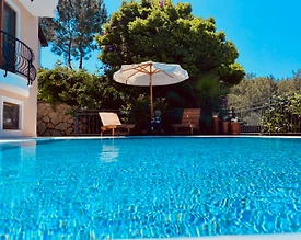 Fethiye Göcek'te Deniz Manzaralı, Özel Havuzlu, Konforlu Villa - 2