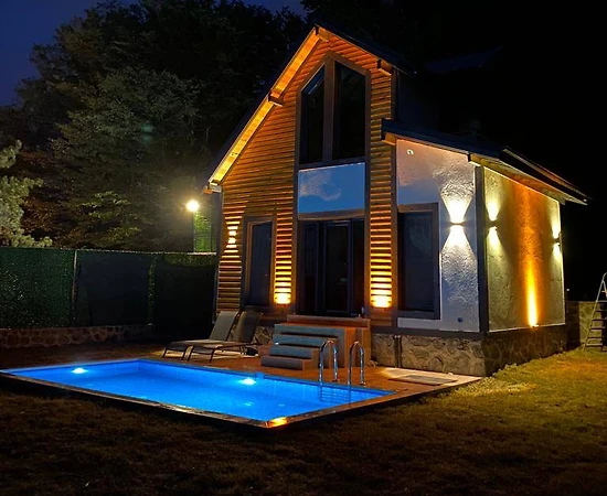 Sakarya Sapanca'da Harika Mimarili, Özel Havuzlu, Kiralık Bungalov - 1