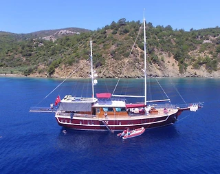 Göcek'te Eşsiz Derinliklerde, Kalabalık Gruplara Uygun, Kiralık Gulet - 1