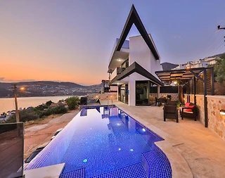 Kaş Kalkan'da Şahane Deniz Manzaralı, Özel Havuzlu, Şık Villa - 2