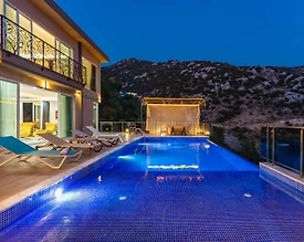Kaş İslamlar'da Doğayla İç İçe, Sonsuzluk Havuzlu, Lüks Villa - 3