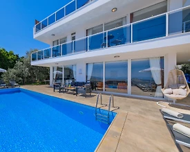 Kalkan'da Kalabalık Ailelere Uygun, Sonsuzluk Havuzlu, Kiralık Villa - 2