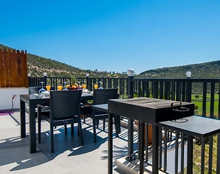 Kalkan Ulugöl'de Merkeze Yakın, Doğa Manzaralı, Lüks Tatil Evi - 4