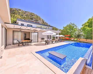 Kalkan İslamlar'da Sakin Konumda, Isıtmalı Havuzlu, Kiralık Villa - 4