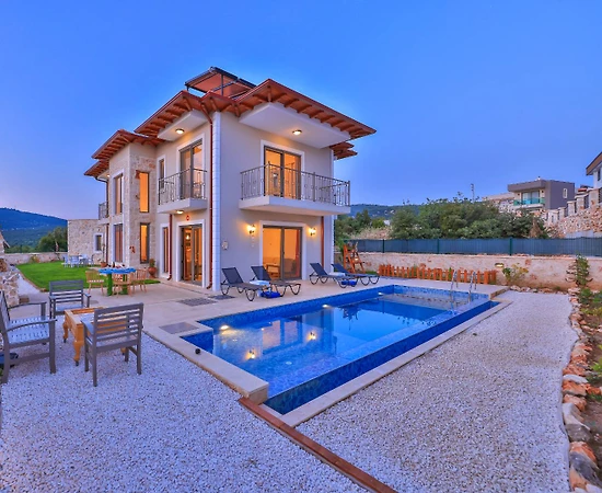 Kaş Andifli'de Doğa İle İç İçe, Özel Havuzlu, Kiralık Lüks Villa - 1