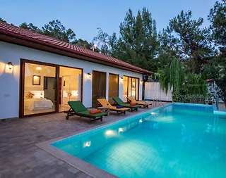 Kalkan İslamlar'da Enfes Doğa Manzaralı, Sonsuzluk Havuzlu, Lüks Villa - 1