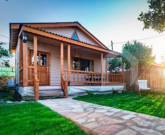 Muğla Datça'da Merkeze Yakın, Balayı Çiftlerine Uygun, Kiralık Bungalov - 1