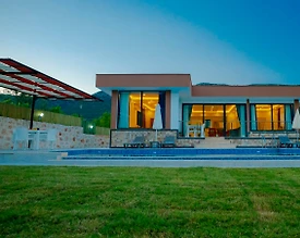 Kaş Sarıbelen'de Geniş Bahçeli, Özel Havuzlu, 2+1, Lüks Villa - 3