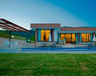 Kaş Sarıbelen'de Geniş Bahçeli, Özel Havuzlu, 2+1, Lüks Villa - 3