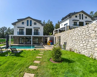 Fethiye Ölüdeniz'de Geniş Bahçeli, Özel Havuzlu, Kiralık Villa - 5