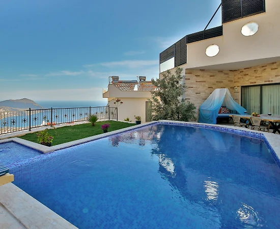 Kaş İslamlar'da Manzarası Denize Açılan, Özel Havuzlu, Lüks Villa - 1