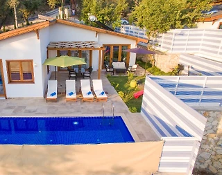 Kaş İslamlar'da Doğa Manzaralı, Özel Havuzlu, Konforlu Villa - 5