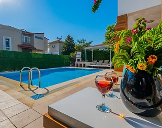 Fethiye Foça'da Doğa İle İç İçe, Özel Havuzlu, 5+1 Ferah Villa - 4