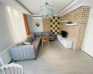 Konyaaltı Gürsu'da Plaja Yakın Konumda, Ortak Havuzlu, Kiralık Suit - 4