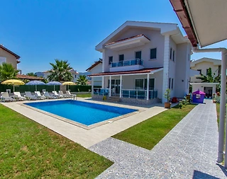 Dalyan'da Görkemli Mimariye Sahip, Özel Havuzlu, Geniş Bahçeli Villa - 5