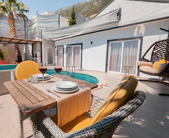 Kalkan Kördere'de Harika Deniz Manzaralı, Özel Havuzlu, Jakuzili Villa - 1