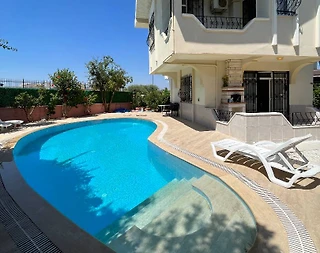 Serik Kadriye'de Kalabalık Ailelere Uygun, Özel Havuzlu, Kiralık Villa - 1