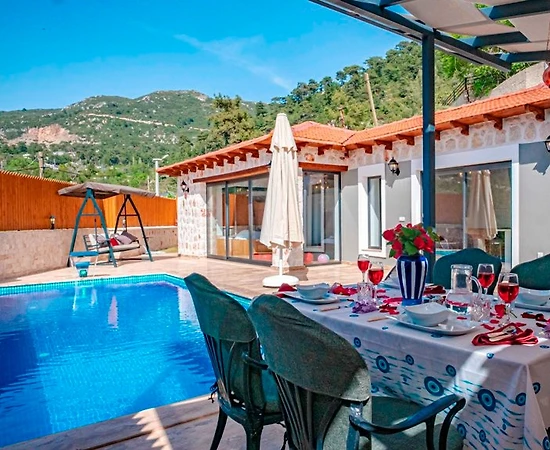 Kaş İslamlar'da Gözlerden Uzak, Özel Havuzlu, Jakuzili, Taş Villa - 1