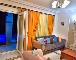 Fethiye Foça'da Şık Tasarımlı, Özel Havuzlu, Konforlu Villa - 3