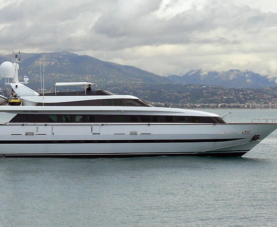 Göcek'te Masmavi Denizde, Kalabalık Ailelere Uygun, Kiralık Motoryat - 1