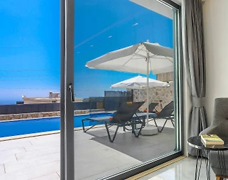 Kaş İslamlar'da Deniz Manzaralı, Özel Havuzlu, Hamam ve Saunalı Villa - 4