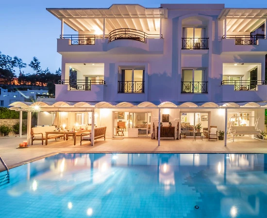 Muğla Bodrum'da Özel Havuzlu, Deniz Manzaralı, Lüks Villa - 1
