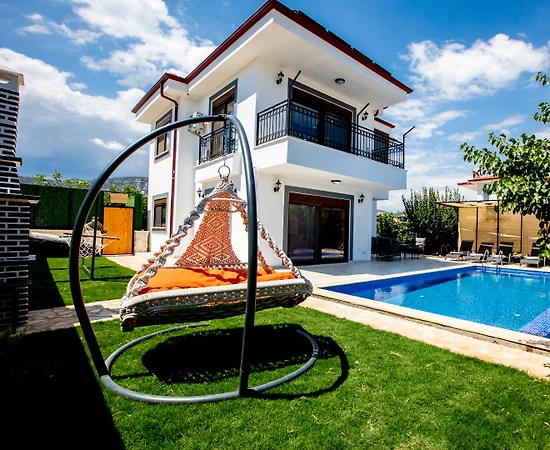 Kaş Andifli'de Özel Havuzlu, Jakuzili, 2+1 Kiralık Modern Villa - 1