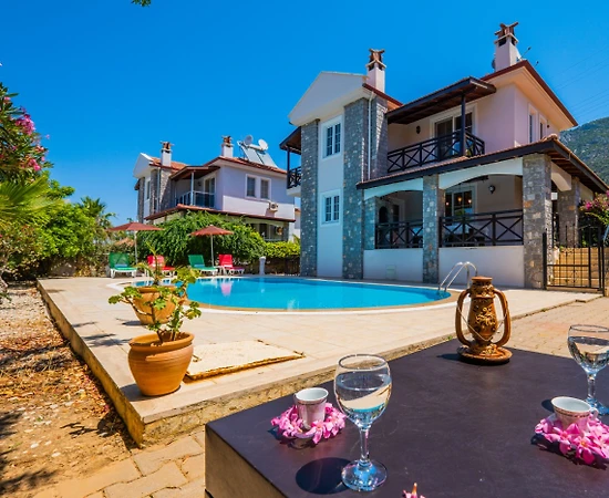 Fethiye Ölüdeniz'de Lüks Tasarıma Sahip, Özel Havuzlu, Kiralık Villa - 1
