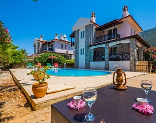 Fethiye Ölüdeniz'de Lüks Tasarıma Sahip, Özel Havuzlu, Kiralık Villa - 1