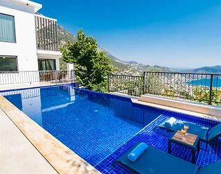 Kaş İslamlar'da Kalabalık Ailelere Uygun, Özel Havuzlu, 4+1 Villa - 1