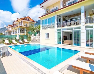 Fethiye Ölüdeniz'de Doğa İçerisinde, Enfes Tasarımlı, Şık Villa - 4